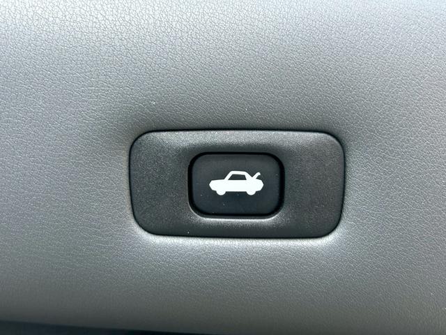 当店在庫車両は掲載の総額金額でご購入頂けます！中にはいざ購入しようとすると金額をみてビックリと言ったお声を耳にすることもあります。当店ではご安心してご購入頂けるよう総額表示をしております！！