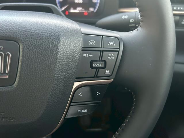 クラウンスポーツ Ｚ　禁煙　ワンオーナー　トヨタチームメイト　黒革　ＢＳＭ　ＨＵＤ　デジタルミラー　ワイヤレス充電　全周囲モニター　ナビＴＶ　エアーシート　シートヒーター　ハンドルヒーター　パワーバックドア　ＥＴＣ２．０（20枚目）