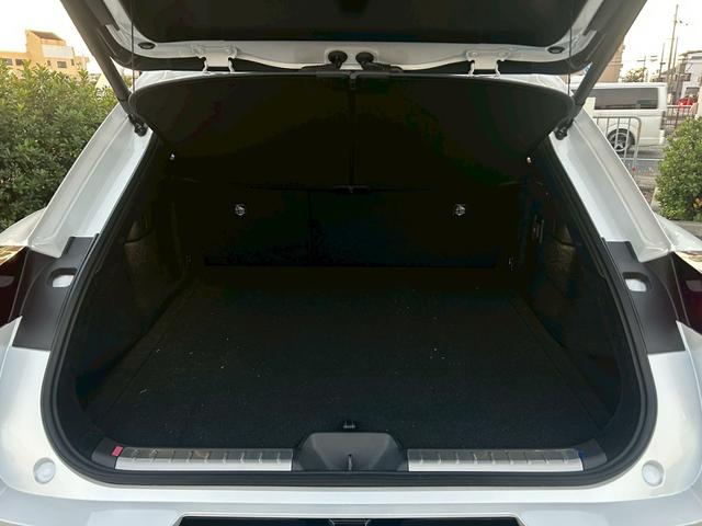 クラウンスポーツ Ｚ　禁煙　ワンオーナー　トヨタチームメイト　黒革　ＢＳＭ　ＨＵＤ　デジタルミラー　ワイヤレス充電　全周囲モニター　ナビＴＶ　エアーシート　シートヒーター　ハンドルヒーター　パワーバックドア　ＥＴＣ２．０（36枚目）