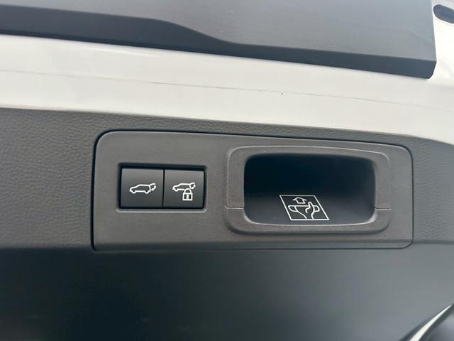 クラウンスポーツ Ｚ　禁煙　ワンオーナー　トヨタチームメイト　黒革　ＢＳＭ　ＨＵＤ　デジタルミラー　ワイヤレス充電　全周囲モニター　ナビＴＶ　エアーシート　シートヒーター　ハンドルヒーター　パワーバックドア　ＥＴＣ２．０（37枚目）