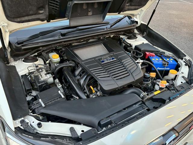 レヴォーグ ２．０ＳＴＩスポーツアイサイト　ブラックセレクション　ワンオーナー　禁煙　ナビ／ＡＶＩＣ－ＲＬ９０２ＺＰ　フルセグＴＶ　バックカメラ　サイドカメラ　レカロシート　レーダークルーズ　レーンアシスト　衝突軽減　パドルシフト　ＢＳＭ　ＥＴＣ　パワーシート（13枚目）