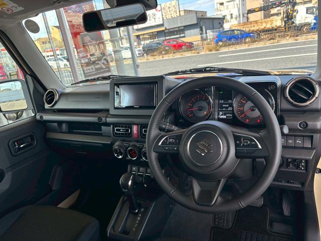 ジムニー ＸＣ　ユーザー買取　禁煙　ディスプレイオーディオ　シートヒーター　クルーズコントロール　レーンキーピング　衝突軽減システム　ＥＴＣ　背面タイヤ　サイドミラーヒーター　スマートキー二個　電格ミラー（5枚目）