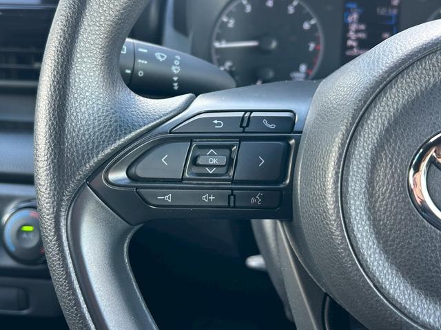 ヤリス X 禁煙 ディスプレイオーディオ/ナビ・TV付き バックカメラ ETC 衝突軽減システム レーダークルーズ レーンキーピング 電格ミラー 社外14インチアルミ(21枚目)