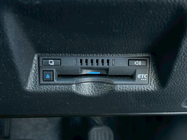 ヤリス X 禁煙 ディスプレイオーディオ/ナビ・TV付き バックカメラ ETC 衝突軽減システム レーダークルーズ レーンキーピング 電格ミラー 社外14インチアルミ(24枚目)