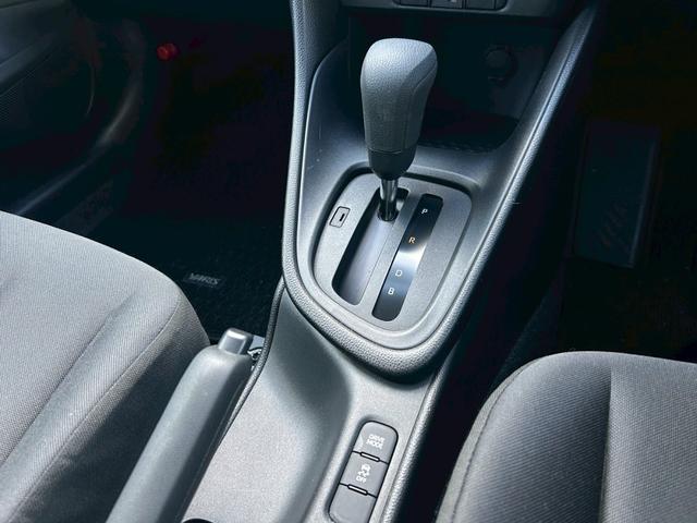 ヤリス X 禁煙 ディスプレイオーディオ/ナビ・TV付き バックカメラ ETC 衝突軽減システム レーダークルーズ レーンキーピング 電格ミラー 社外14インチアルミ(32枚目)