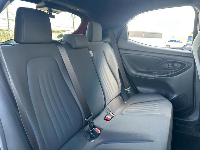 ヤリス X 禁煙 ディスプレイオーディオ/ナビ・TV付き バックカメラ ETC 衝突軽減システム レーダークルーズ レーンキーピング 電格ミラー 社外14インチアルミ(37枚目)