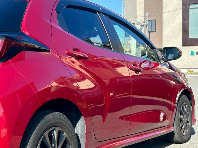 ヤリス X 禁煙 ディスプレイオーディオ/ナビ・TV付き バックカメラ ETC 衝突軽減システム レーダークルーズ レーンキーピング 電格ミラー 社外14インチアルミ(52枚目)