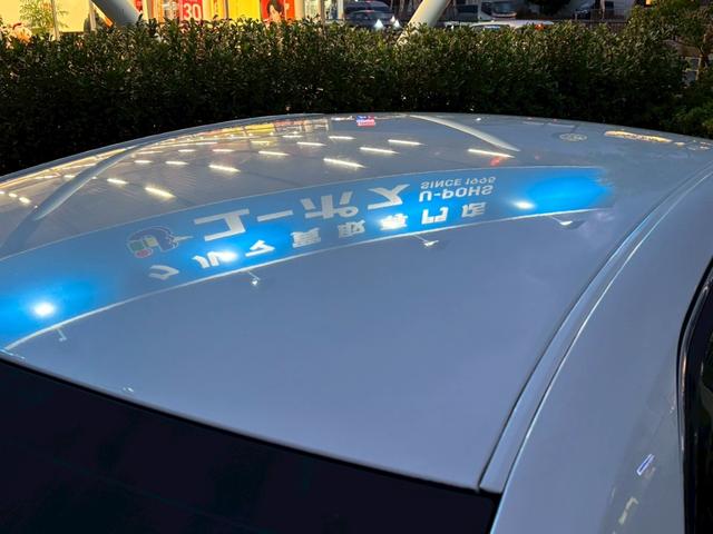 クラウンハイブリッド アスリートＳ　ワンオーナ　禁煙　メーカーナビ　フルセグテレビ　バックカメラ　パワーシート　シートヒーター　ステアリングヒーター　ＥＴＣ　クルーズコントロール　衝突軽減システム　ウェッズ１８インチアルミ　電格ミラー（12枚目）