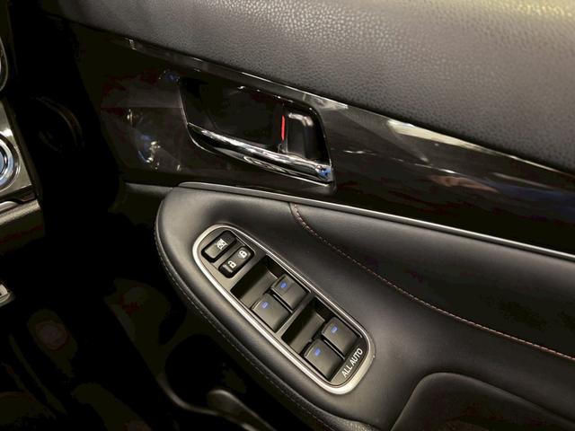 クラウンハイブリッド アスリートＳ　ワンオーナ　禁煙　メーカーナビ　フルセグテレビ　バックカメラ　パワーシート　シートヒーター　ステアリングヒーター　ＥＴＣ　クルーズコントロール　衝突軽減システム　ウェッズ１８インチアルミ　電格ミラー（23枚目）