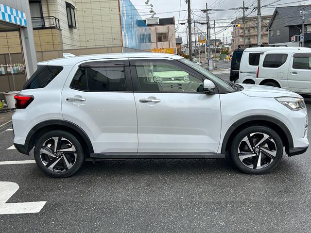 ライズ Z MOP(9inchディスプレイオーディオ/ フルセグTV/パノラミックビューモニター/BSM/リアクロストラフックアラート/アクセサリーコンセント)純正(Tz前後ドラレコ/ETC/マット/バイザー)(5枚目)