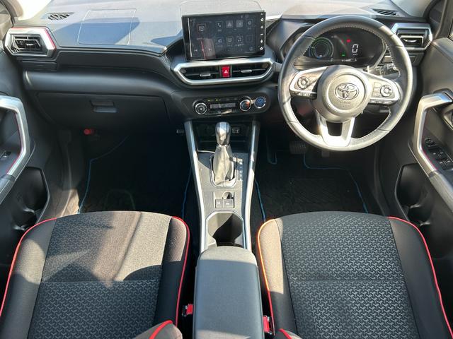 ライズ Z MOP(9inchディスプレイオーディオ/ フルセグTV/パノラミックビューモニター/BSM/リアクロストラフックアラート/アクセサリーコンセント)純正(Tz前後ドラレコ/ETC/マット/バイザー)(18枚目)