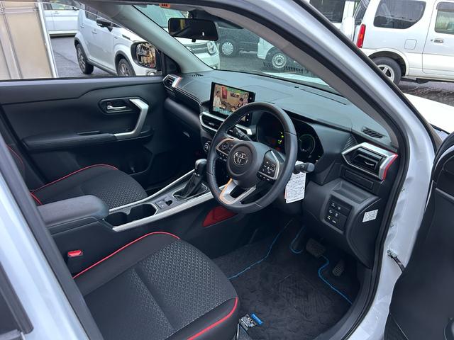 ライズ Z MOP(9inchディスプレイオーディオ/ フルセグTV/パノラミックビューモニター/BSM/リアクロストラフックアラート/アクセサリーコンセント)純正(Tz前後ドラレコ/ETC/マット/バイザー)(36枚目)