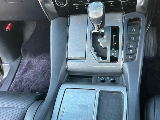 アルファードハイブリッド エグゼクティブラウンジS ワンオーナー/禁煙/ユーザー買取/TコネクトSDナビJBLプレミアムサウンド/リアエンター/ETC2.0/デジタルインナー/ツインサンルーフ/モデリスタ20AW/TZ前後ドラレコ/TZGPSレーダー(11枚目)