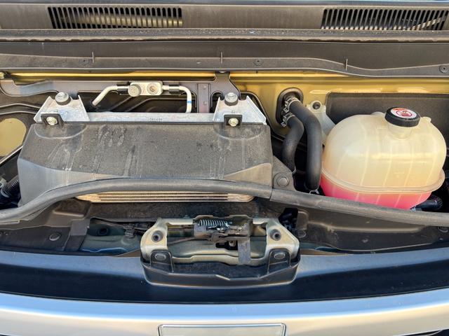 ハイエースバン セーフティセンス/VSC/TRC/ヒルスタートコントロール/LDAメーカーオプション/LEDヘッドランプ純正(SDナビ/フルセグTV/Bガイドモニター/カメラ一体型ドラレコ/ビルトインETC)キーレス(67枚目)