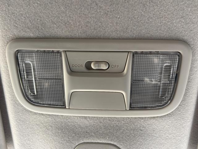 Ｎ－ＢＯＸ Ｌ　コーディネートスタイル　コーディネートスタイル（ツートンカラー）／ホンダセンシング／純正ナビ・地デジＴＶ・Ｂガイドモニター／両側パワースライドドア／カーテンエアバッグ／ＬＥＤヘッドライト／ＥＴＣ／ドライブレコーダー（28枚目）