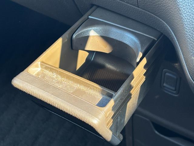 Ｎ－ＢＯＸ Ｌ　コーディネートスタイル　コーディネートスタイル（ツートンカラー）／ホンダセンシング／純正ナビ・地デジＴＶ・Ｂガイドモニター／両側パワースライドドア／カーテンエアバッグ／ＬＥＤヘッドライト／ＥＴＣ／ドライブレコーダー（31枚目）