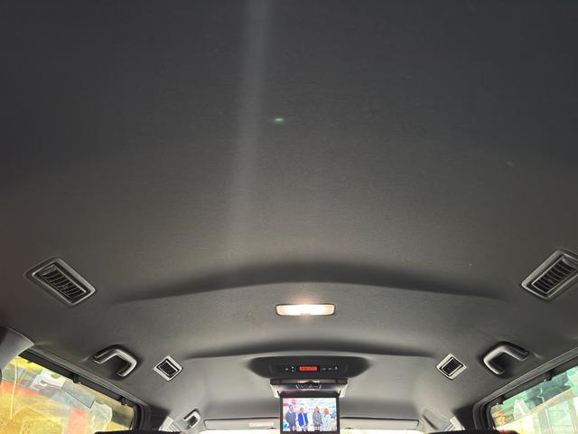 ヴォクシー ＺＳ　煌ＩＩＩ　ワンオーナー／禁煙車ナノイーアルパイン（１１インチナビ／フルセグ　ＦＤモニター／前後ドラレコ／ＥＴＣ２．０）／セーフティセンスインテリジェントクリアランスソナー／両側パワスラ／ブラック合皮コンビシート（46枚目）