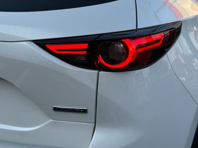 ☆株式会社ユーポスでは、車両ルーフ部分や下廻りもプロの目でしっかり確認しております。気になる点ございましたら動画撮影やＦａｃｅｔｉｍｅ／ＬＩＮＥ等にて詳細お送りさせていただきます。何なりとご相談くださ