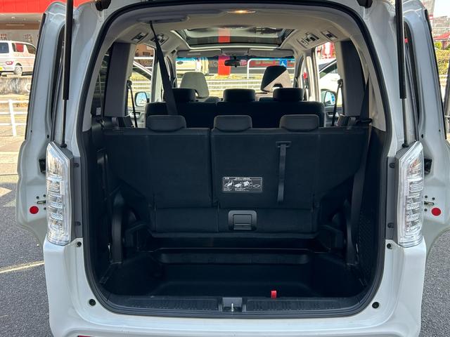 ステップワゴンスパーダ Ｚ　ワンオーナー／禁煙／キセノン／ＥＴＣ／Ｒカメラ／ディラーＯＰ（ギャザーズナビフルセグ地デジＴＶ、フローリングフロア）パノラマサンルーフ（8枚目）