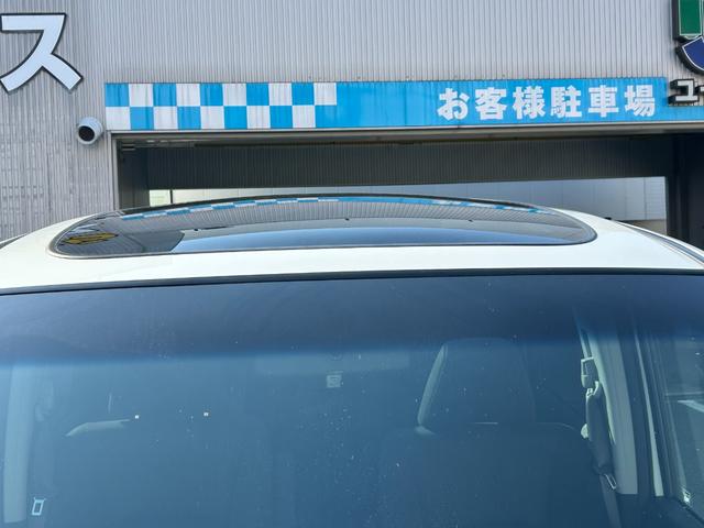 ステップワゴンスパーダ Ｚ　ワンオーナー／禁煙／キセノン／ＥＴＣ／Ｒカメラ／ディラーＯＰ（ギャザーズナビフルセグ地デジＴＶ、フローリングフロア）パノラマサンルーフ（12枚目）