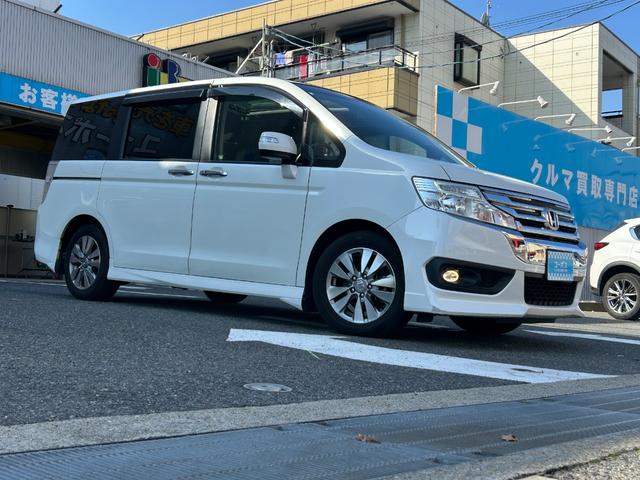 ステップワゴンスパーダ Ｚ　ワンオーナー／禁煙／キセノン／ＥＴＣ／Ｒカメラ／ディラーＯＰ（ギャザーズナビフルセグ地デジＴＶ、フローリングフロア）パノラマサンルーフ（14枚目）