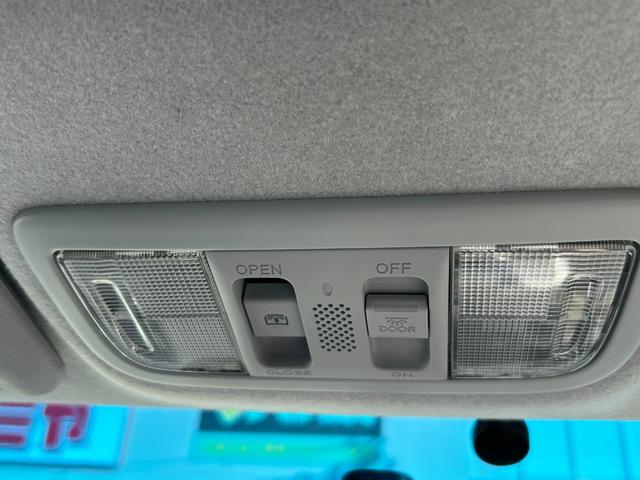 ステップワゴンスパーダ Ｚ　ワンオーナー／禁煙／キセノン／ＥＴＣ／Ｒカメラ／ディラーＯＰ（ギャザーズナビフルセグ地デジＴＶ、フローリングフロア）パノラマサンルーフ（24枚目）