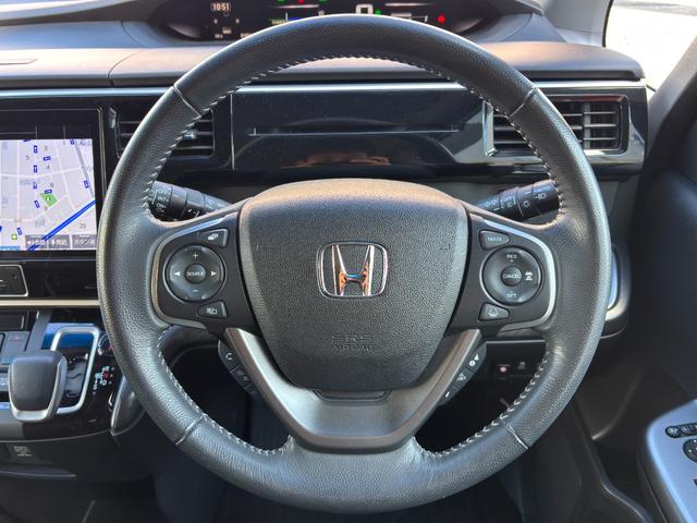 ステップワゴンスパーダ スパーダハイブリッド　Ｇ　ホンダセンシング　ワンオーナー車／ホンダセンシング／リアカメラ／ＥＴＣ／ドライブレコーダー／両側パワースライドドア／わくわくゲート／３列シート／スペアキー×２（14枚目）