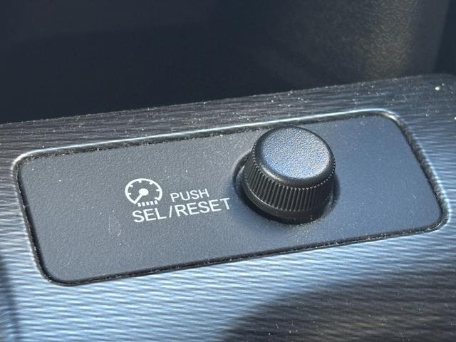 ステップワゴンスパーダ スパーダハイブリッド　Ｇ　ホンダセンシング　ワンオーナー車／ホンダセンシング／リアカメラ／ＥＴＣ／ドライブレコーダー／両側パワースライドドア／わくわくゲート／３列シート／スペアキー×２（21枚目）