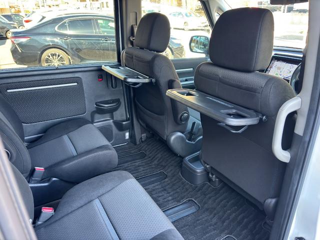 ステップワゴンスパーダ スパーダハイブリッド　Ｇ　ホンダセンシング　ワンオーナー車／ホンダセンシング／リアカメラ／ＥＴＣ／ドライブレコーダー／両側パワースライドドア／わくわくゲート／３列シート／スペアキー×２（43枚目）