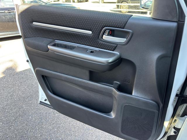 ステップワゴンスパーダ スパーダハイブリッド　Ｇ　ホンダセンシング　ワンオーナー車／ホンダセンシング／リアカメラ／ＥＴＣ／ドライブレコーダー／両側パワースライドドア／わくわくゲート／３列シート／スペアキー×２（51枚目）