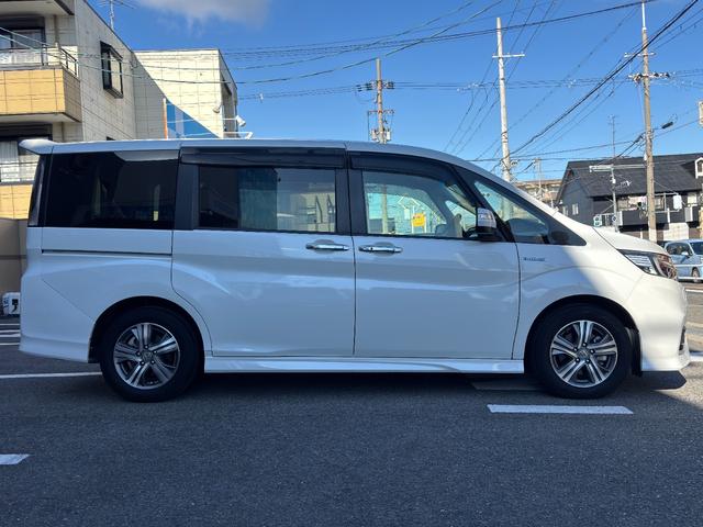 ステップワゴンスパーダ スパーダハイブリッド　Ｇ　ホンダセンシング　ワンオーナー車／ホンダセンシング／リアカメラ／ＥＴＣ／ドライブレコーダー／両側パワースライドドア／わくわくゲート／３列シート／スペアキー×２（62枚目）