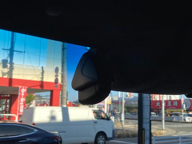 Ｎ－ＢＯＸカスタム Ｌターボ　スタイル＋ブラック　新車保証継承付／１オーナー／Ｇａｔｈｅｒｓ（ナビ＆１０．１インチ後席モニター＆ナビ連動ドラレコ＆ＥＴＣ２．０）／地デジＴＶ／Ｂカメラ／両側パワスラ／ＬＥＤヘッドライト／シートヒーター／スマキー２本（5枚目）