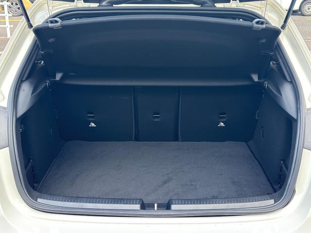 Ａクラス Ａ１８０　エディション１　５００台限定特別仕様車／ユーザーエクスペリエンス／レーダーセーフティＰＫＧ／純正ＡＭＧ１９ＡＷ／純正ナビ／フルセグ／全方位カメラ／ＥＴＣ２．０／フロント２脚メモリー機能付パワーシート＆シートヒーター（29枚目）
