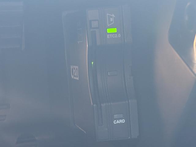 Ａクラス Ａ１８０　エディション１　５００台限定特別仕様車／ユーザーエクスペリエンス／レーダーセーフティＰＫＧ／純正ＡＭＧ１９ＡＷ／純正ナビ／フルセグ／全方位カメラ／ＥＴＣ２．０／フロント２脚メモリー機能付パワーシート＆シートヒーター（45枚目）