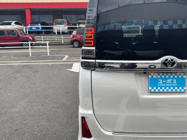 ヴォクシー ZS 煌II ナビ(NSZN-Z68T)/バックカメラ/フリップダウンモニター/両側パワースライドドア/フルセグTV/TZレーダー探知機(TZ-R001)/ETC(21枚目)