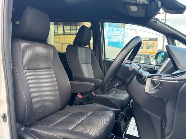 ヴォクシー ZS 煌II ナビ(NSZN-Z68T)/バックカメラ/フリップダウンモニター/両側パワースライドドア/フルセグTV/TZレーダー探知機(TZ-R001)/ETC(23枚目)