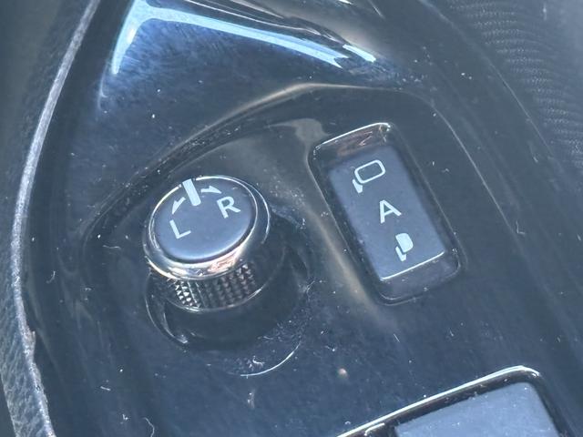 ヴォクシー ZS 煌II ナビ(NSZN-Z68T)/バックカメラ/フリップダウンモニター/両側パワースライドドア/フルセグTV/TZレーダー探知機(TZ-R001)/ETC(50枚目)