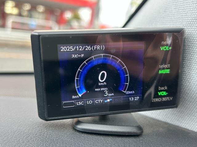 プリウス Ｓツーリングセレクション　ワンオーナー／禁煙／ユーザー買取／前後ドラレコ／ＥＴＣ／Ｒカメラ／ＧＰＳレーダー／ダウンサス／モデリスタフルエアロ／社外１９ＡＷ／セーフティセンス／社外セキュリティ（25枚目）