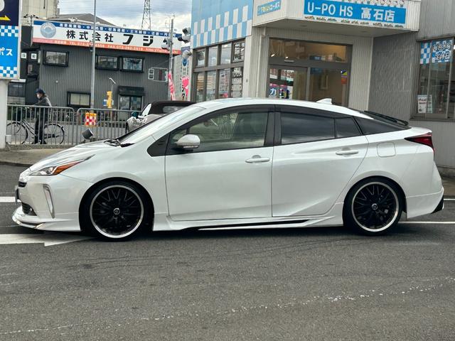 プリウス Ｓツーリングセレクション　ワンオーナー／禁煙／ユーザー買取／前後ドラレコ／ＥＴＣ／Ｒカメラ／ＧＰＳレーダー／ダウンサス／モデリスタフルエアロ／社外１９ＡＷ／セーフティセンス／社外セキュリティ（40枚目）