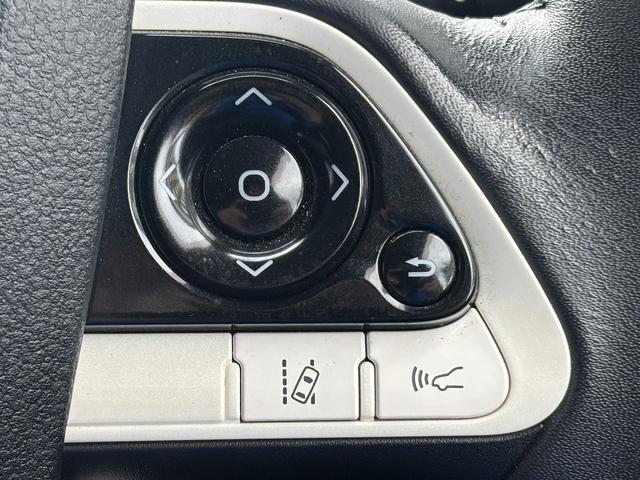 プリウス A ディーラーOPナビ/バックモニター/スマートキー/衝突軽減システム/レーンキーピング/レーダークルーズ/ETC/HUD/BSM/(22枚目)