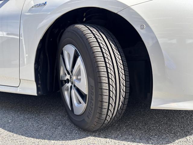 プリウス A ディーラーOPナビ/バックモニター/スマートキー/衝突軽減システム/レーンキーピング/レーダークルーズ/ETC/HUD/BSM/(46枚目)