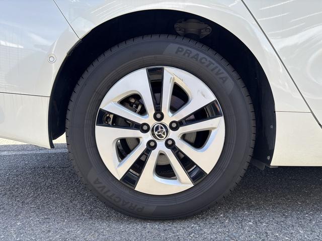 プリウス A ディーラーOPナビ/バックモニター/スマートキー/衝突軽減システム/レーンキーピング/レーダークルーズ/ETC/HUD/BSM/(47枚目)