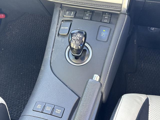 オーリス ハイブリッドGパッケージ ディーラーOPナビ/バックモニター//シートヒーター/白黒コンビシート/セーフティーセンス/スマートキー/ETC/(23枚目)