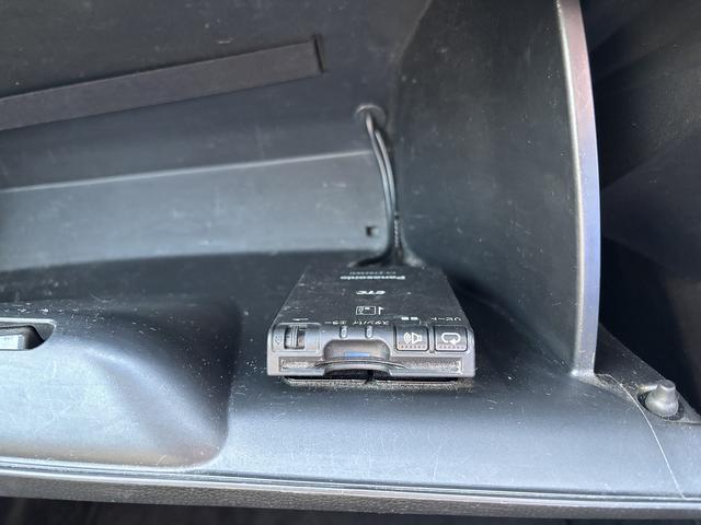 フィットハイブリッド Fパッケージ ワンオーナー/ディーラーOPナビ/バックモニター/電格ミラー/ETC/スマートキー2本/(24枚目)