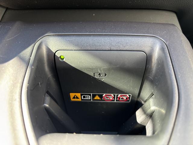 クラウンクロスオーバー ＲＳアドバンスド　１オーナー・禁煙車・ドライバーモニターカメラ・クルコン・Ｒカメラ・Ｆ席パワーシート・シートヒーターパワートランク・パドルシフト・電格ミラー・ＥＴＣ・スマートキー・純２１インチアルミ・純ＵＳＢ（21枚目）