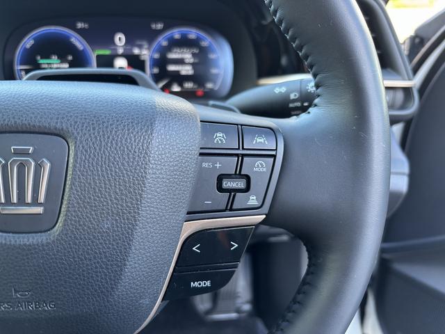 クラウンクロスオーバー ＲＳアドバンスド　１オーナー・禁煙車・ドライバーモニターカメラ・クルコン・Ｒカメラ・Ｆ席パワーシート・シートヒーターパワートランク・パドルシフト・電格ミラー・ＥＴＣ・スマートキー・純２１インチアルミ・純ＵＳＢ（56枚目）