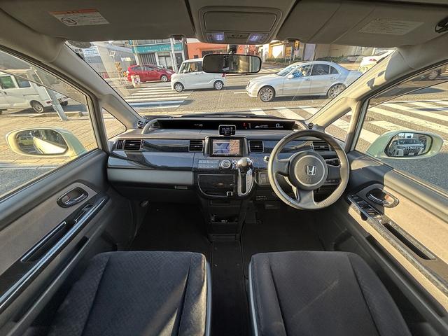 ステップワゴン G エアロエディション 1オーナー・禁煙車・両側パワースライドドア・前後ドラレコ・ウインカーミラー・電格ミラー・ETC・フォグランプ(3枚目)