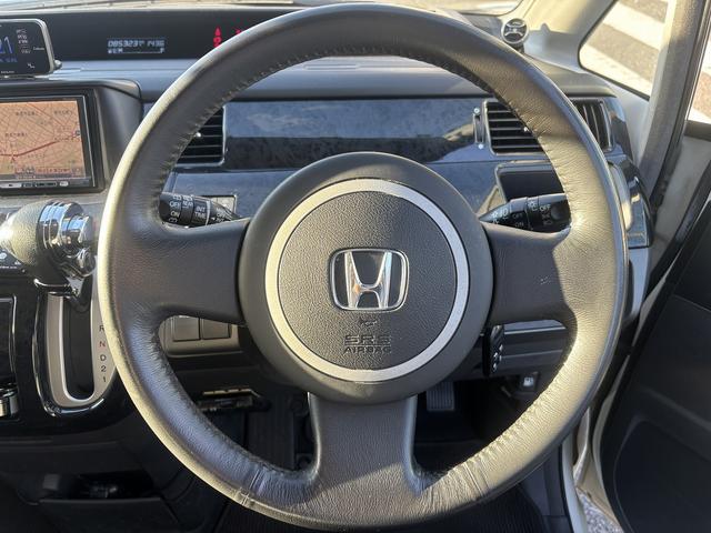 ステップワゴン G エアロエディション 1オーナー・禁煙車・両側パワースライドドア・前後ドラレコ・ウインカーミラー・電格ミラー・ETC・フォグランプ(4枚目)