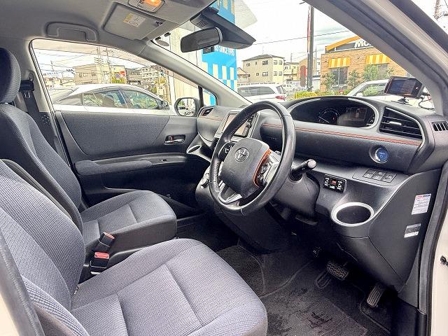 シエンタ ハイブリッドＧ　純正ＳＤナビ（ＮＳＺＴ－Ｗ６６Ｔ）・バックカメラ・ワンオーナー・両面パワースライドドア・スマートキー・ＥＴＣ・衝突軽減システム・ドライブレコーダー・パワーウィンドウ・パワーステアリング・（10枚目）