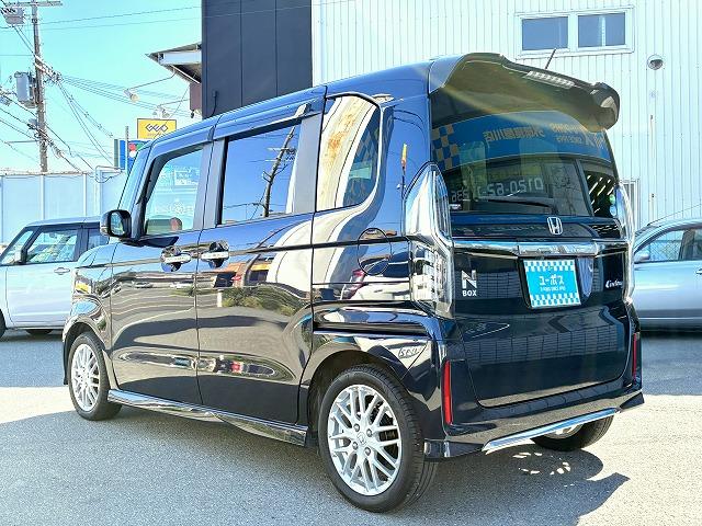 N-BOXカスタム Lターボ 社外SDナビ・バックカメラ・両面パワースライドドア・スマートキー・シートヒーター・衝突軽減システム・レーダークルーズ・レーンキーピング・コンビシート・フルセグTV・純正15インチアルミホイール・(9枚目)